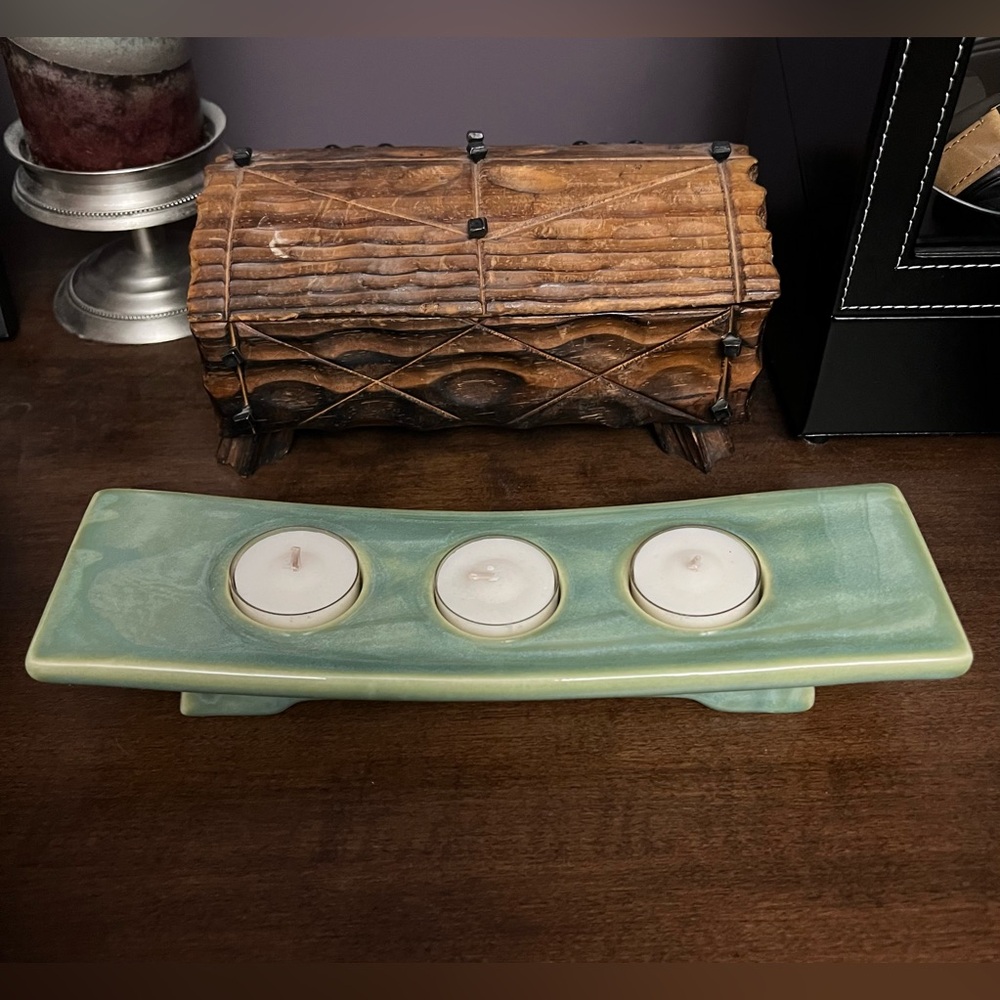 WCL Vintage Blue/Green Ceramic Triple Candle Holder, excellent condition